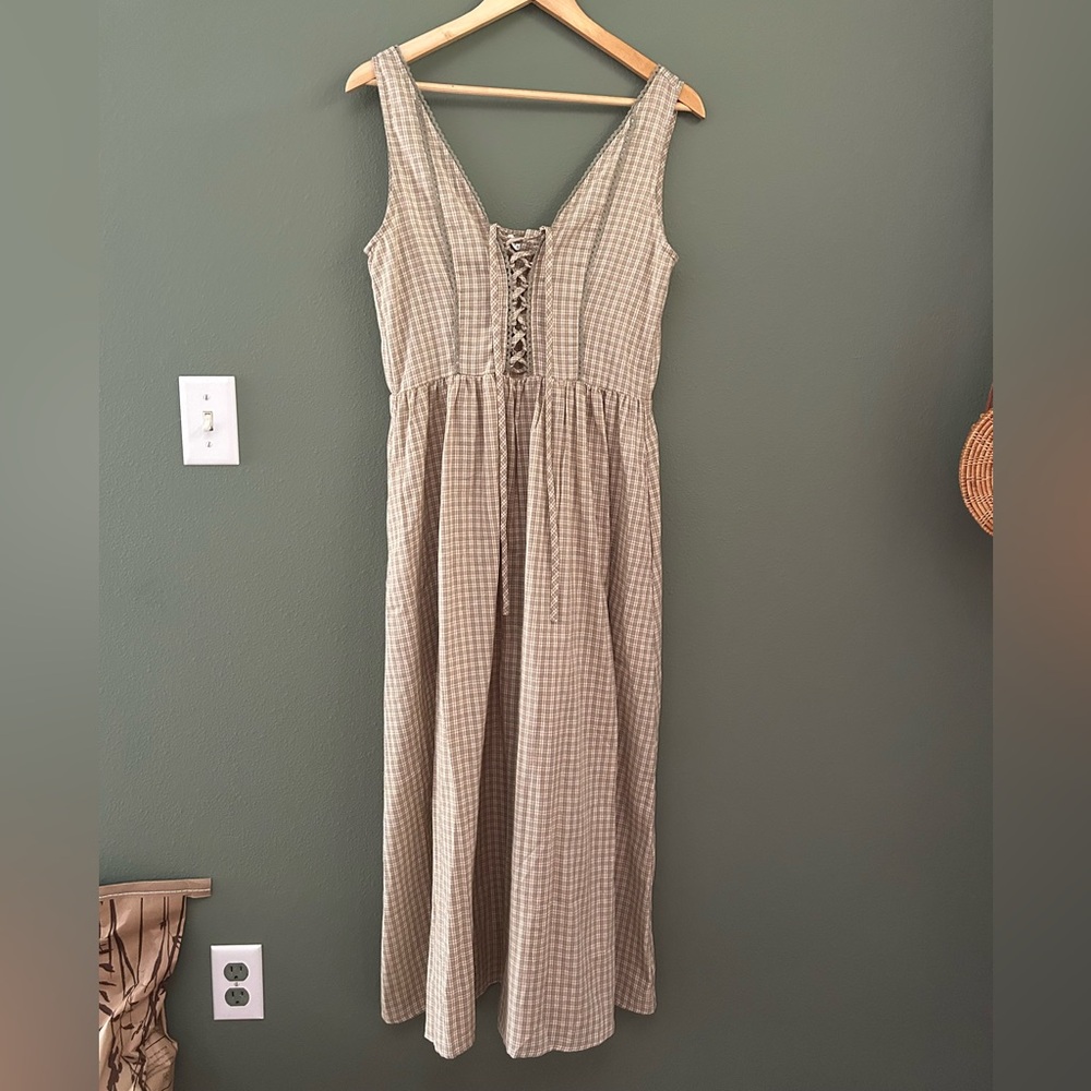 NWT Neuflora Fawn Dress